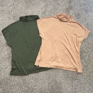 Time and Tru Women's Tops - Green and Tan Size M